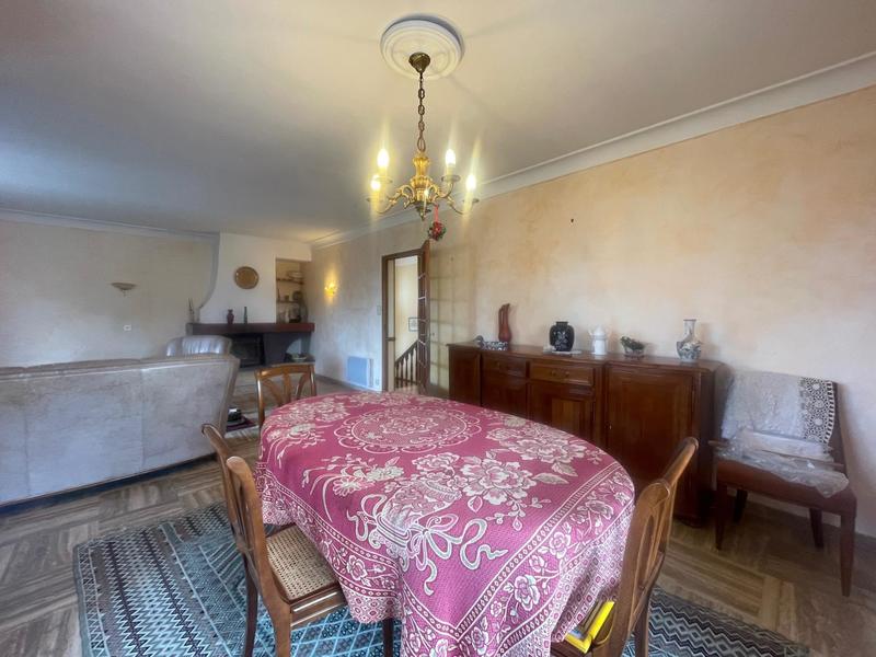 Maison - 143 m² - 6 pièces