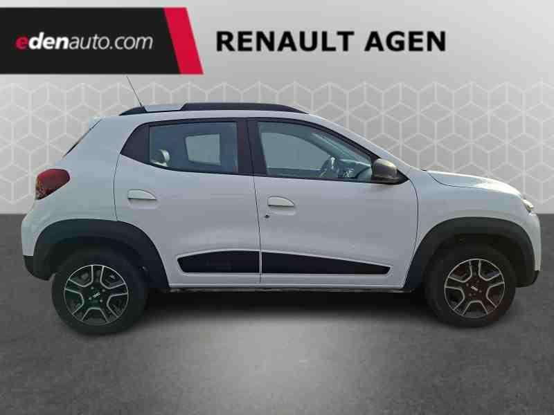 Dacia Spring Essential -23b