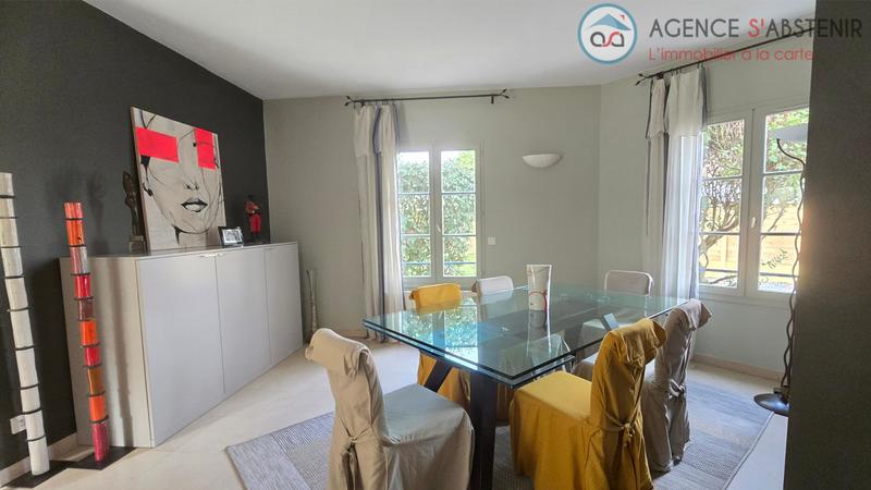 Maison - 258 m² - 7 pièces