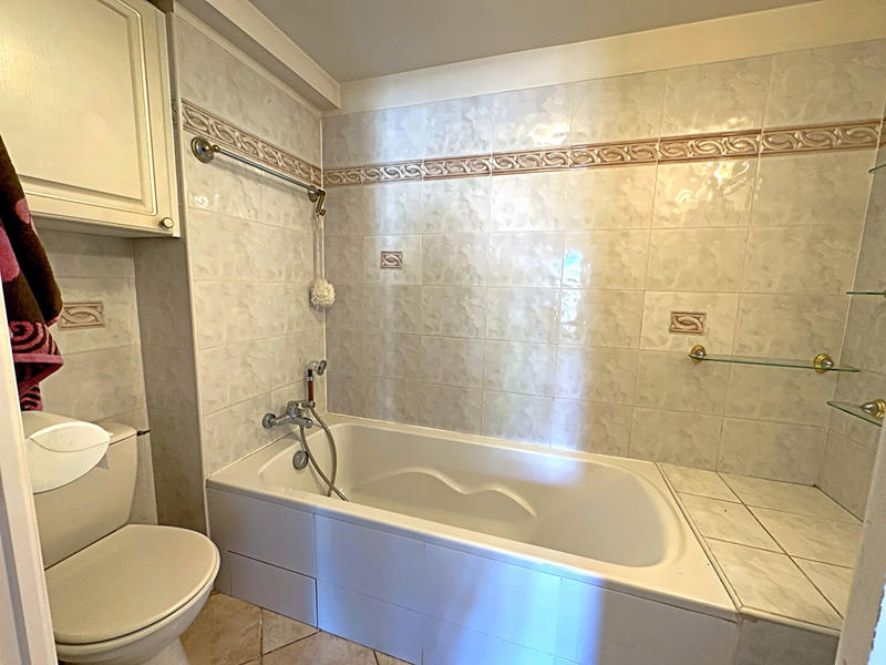 Appartement - 102 m² - 4 pièces