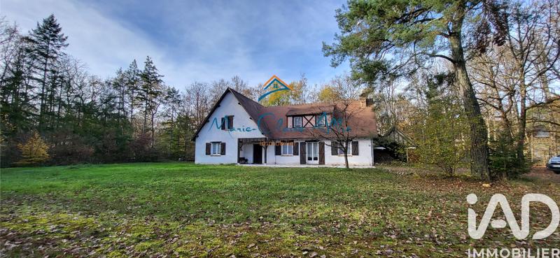 Maison - 227 m² - 9 pièces