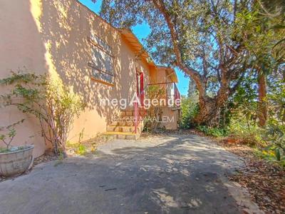 Maison - 107 m² - 5 pièces