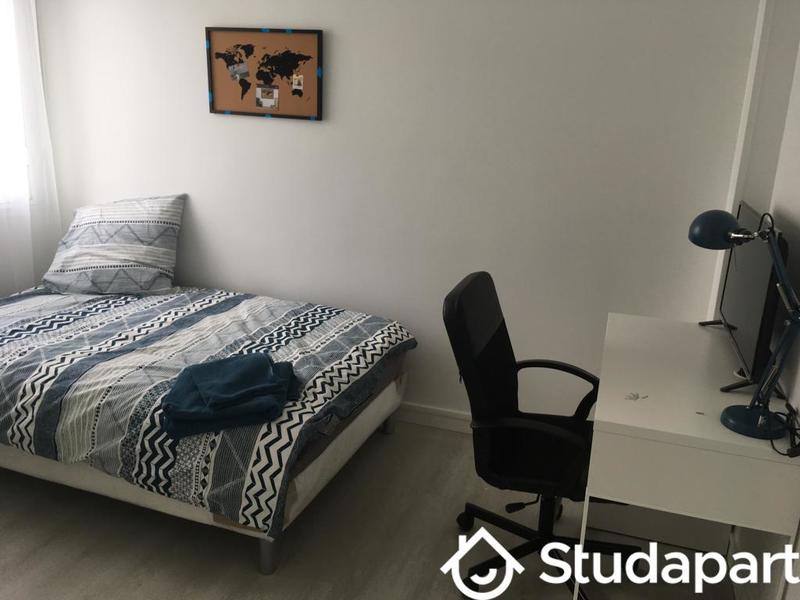 Chambre - 9 m² - 1 pièce