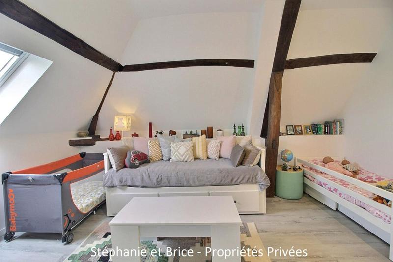 Maison - 180 m² - 8 pièces