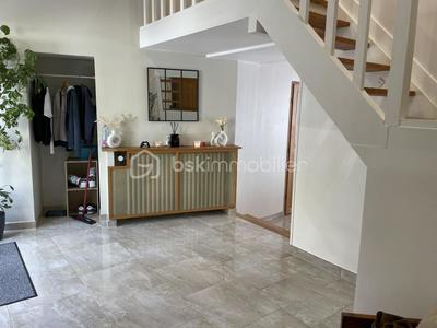 Maison ancienne - 180 m² - 6 pièces