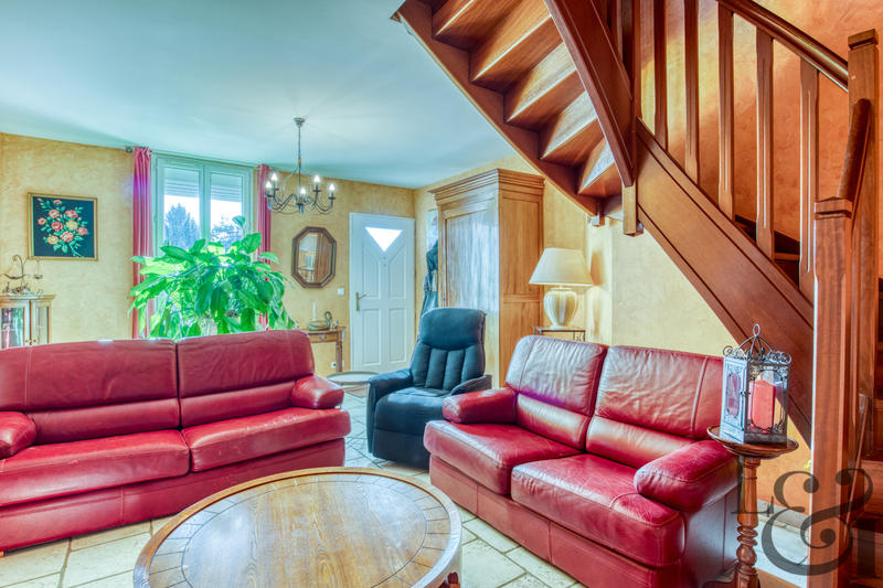 Maison - 188 m² - 9 pièces