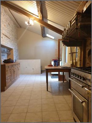 Maison - 211 m² - 8 pièces