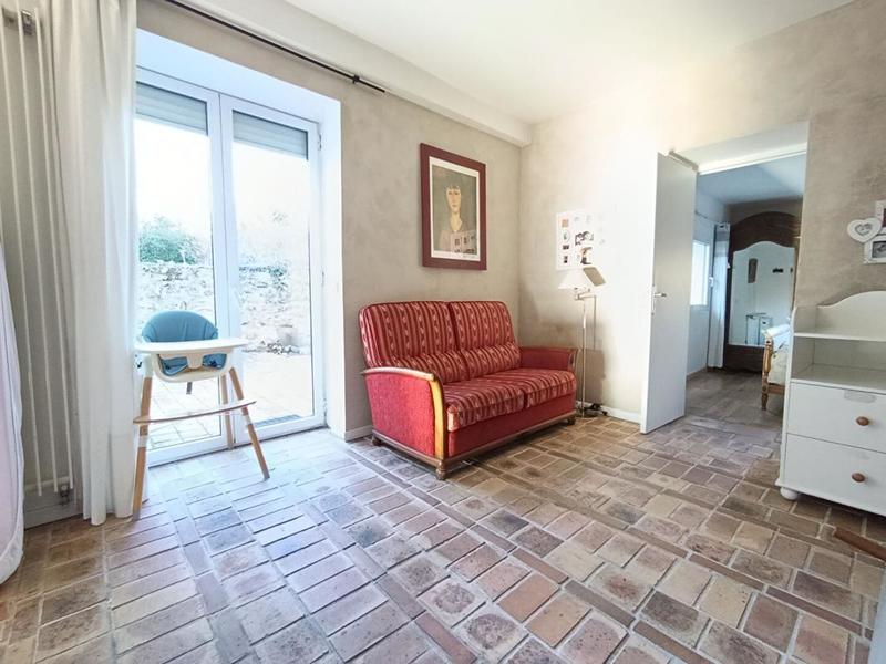 Maison - 202 m² - 8 pièces