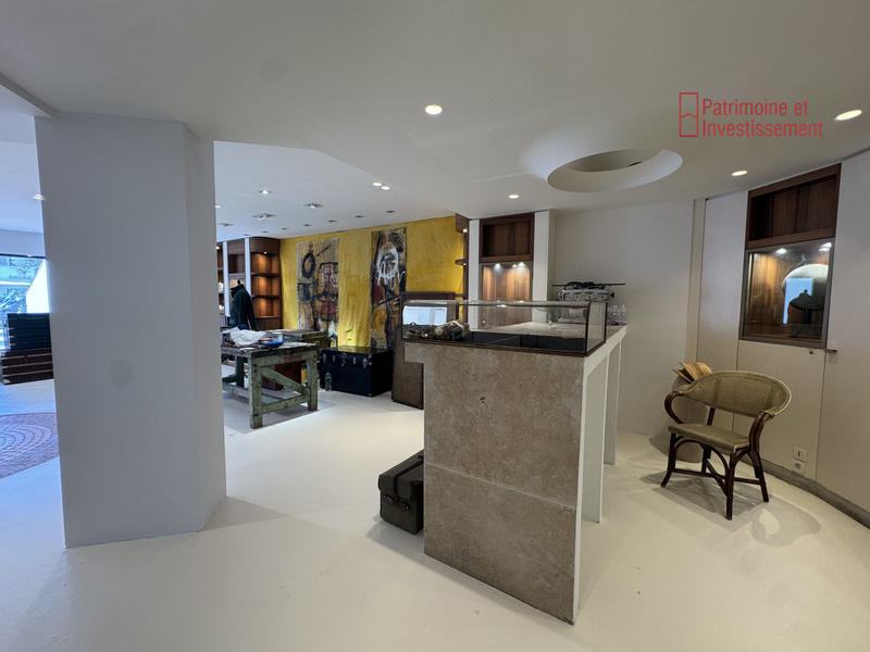 Fonds de commerce - Local commercial - 117 m²