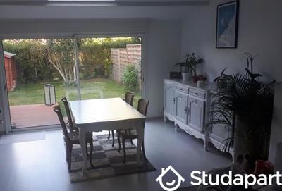 Chambre - 14 m² - 1 pièce