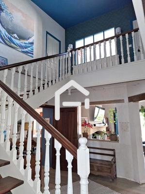 Demeure - 260 m² - 8 pièces