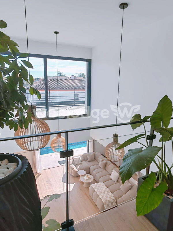 Maison contemporaine - 197 m² - 6 pièces