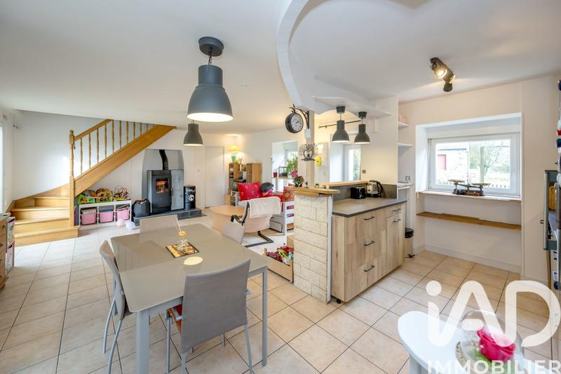 Maison - 100 m² - 4 pièces