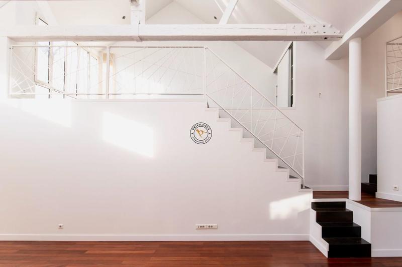 Maison - 244 m² - 7 pièces