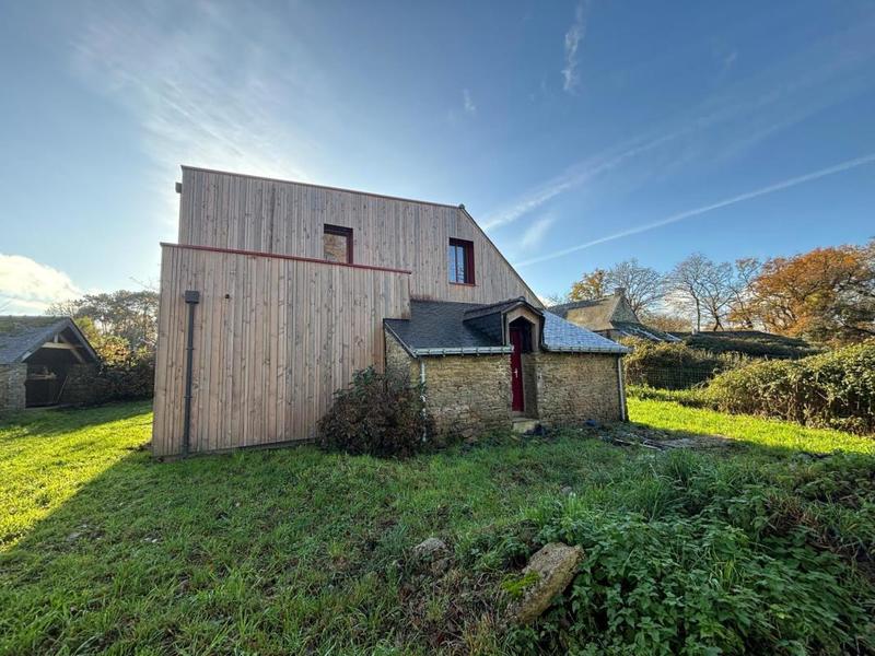 Maison - 138 m² - 5 pièces