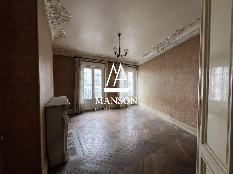 Appartement - 137 m² - 5 pièces