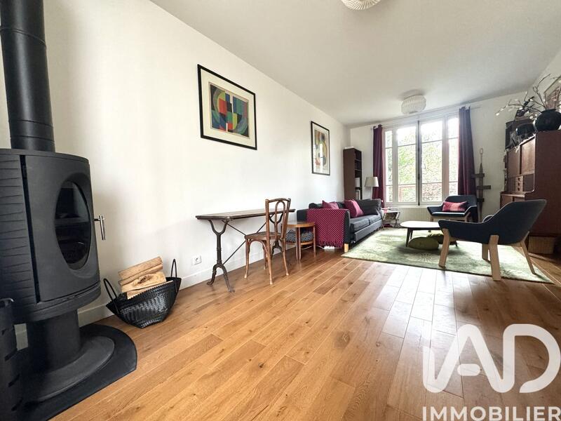 Maison - 104 m² - 4 pièces