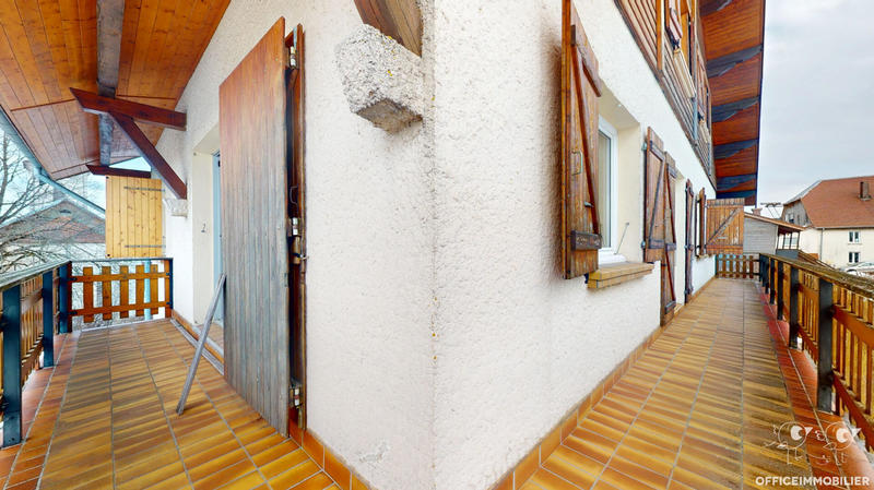 Appartement - 100 m² - 5 pièces