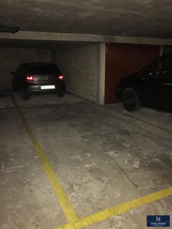 Parking / Garage - 32 m²