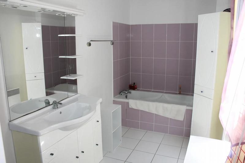 Maison - 167 m² - 7 pièces