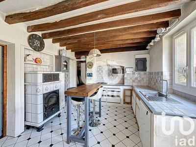 Maison - 99 m² - 5 pièces