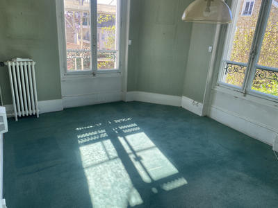 Maison - 160 m² - 9 pièces