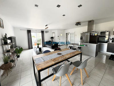 Maison - 147 m² - 6 pièces