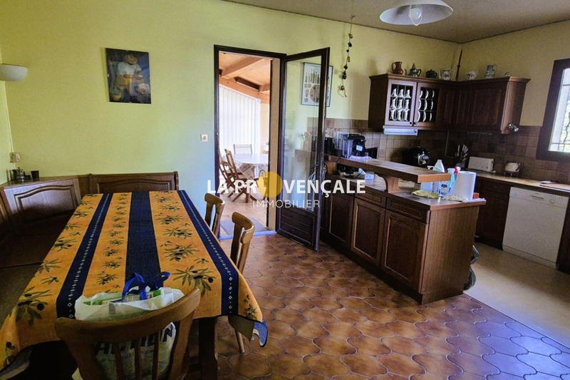 Maison - 210 m² - 7 pièces