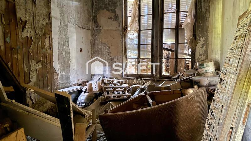 Maison - 300 m² - 10 pièces