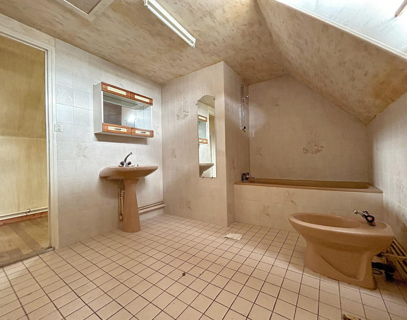 Maison ancienne - 139 m² - 6 pièces