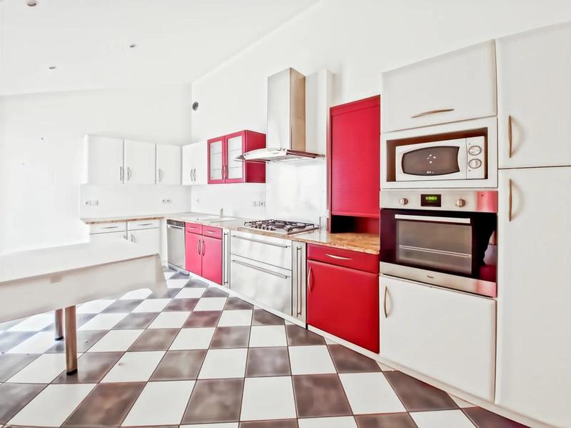 Maison - 190 m² - 12 pièces