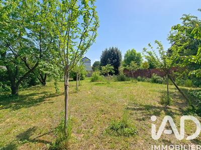 Terrain - 734 m²