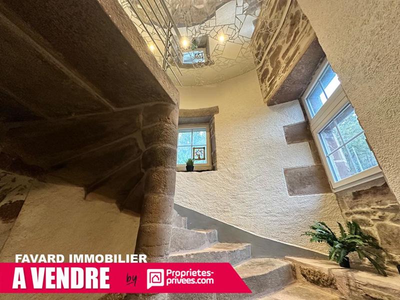 Maison - 170 m² - 6 pièces