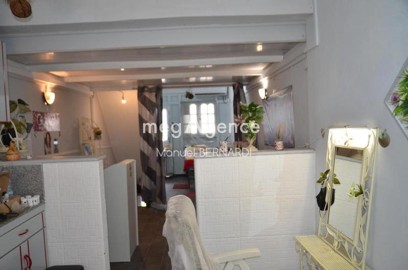 Local commercial - 46 m² - 2 pièces