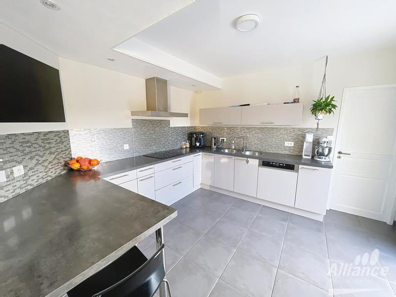 Maison - 130 m² - 6 pièces