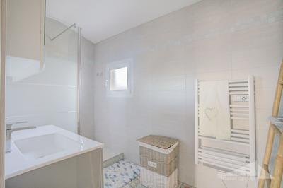 Maison - 102 m² - 4 pièces