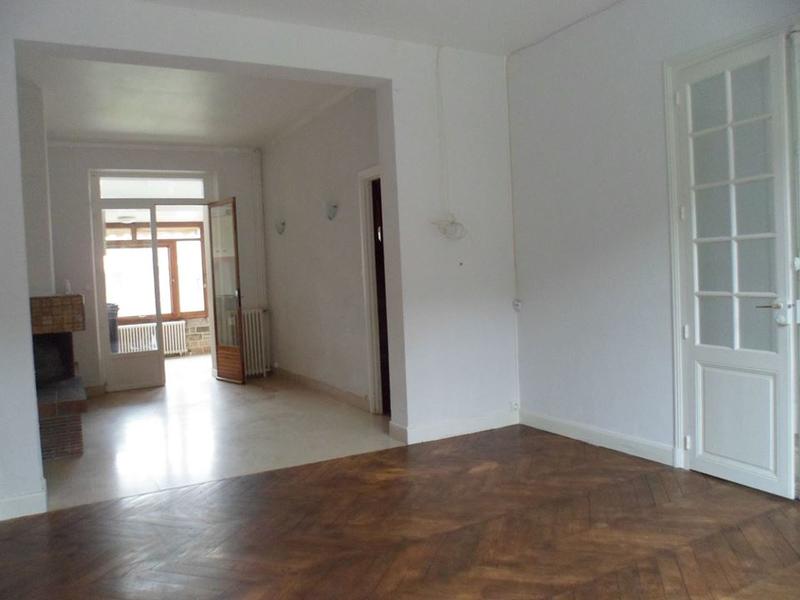 Maison traditionnelle - 182 m² - 6 pièces