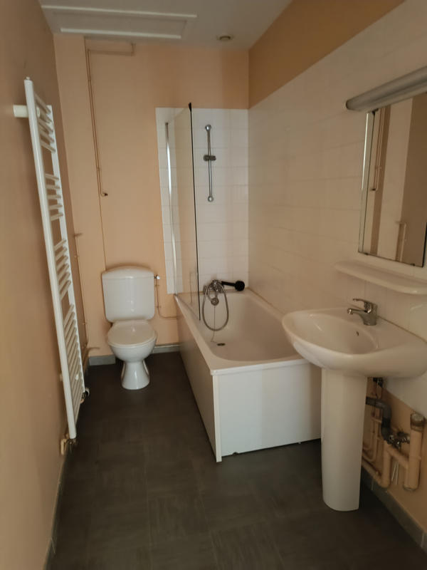 Appartement - 60 m² - 2 pièces