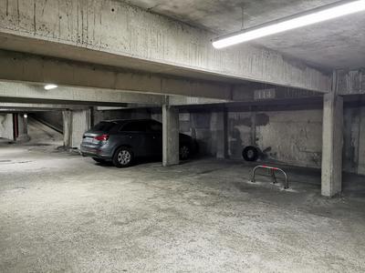 Parking / Garage - 10 m²