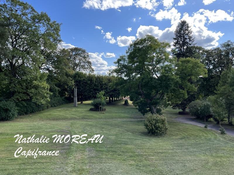 Maison de maîtres - 600 m² - 16 pièces