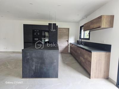 Maison - 149 m² - 5 pièces