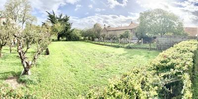 Terrain constructible - 574 m²