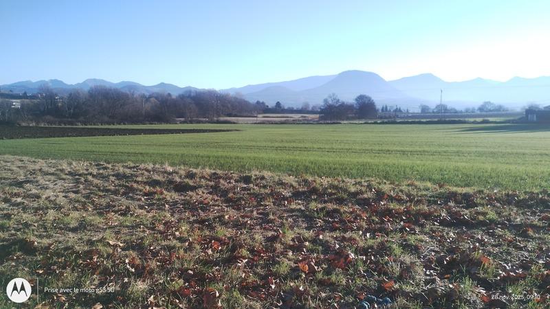 Terrain constructible - 2 105 m²