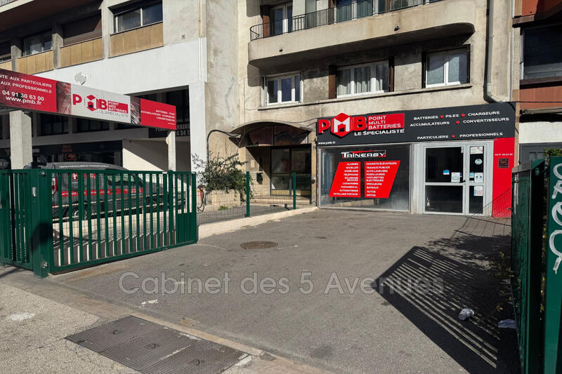 Local commercial - 140 m²