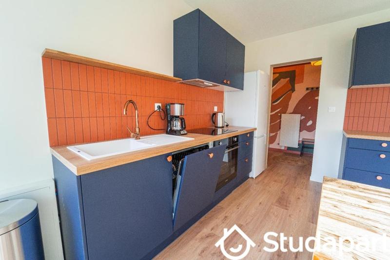 Chambre - 11 m² - 1 pièce