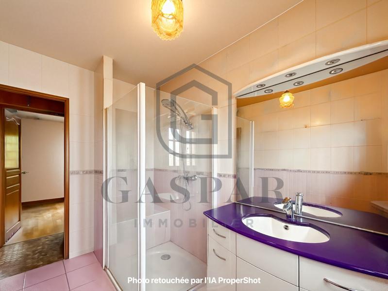 Maison - 120 m² - 5 pièces