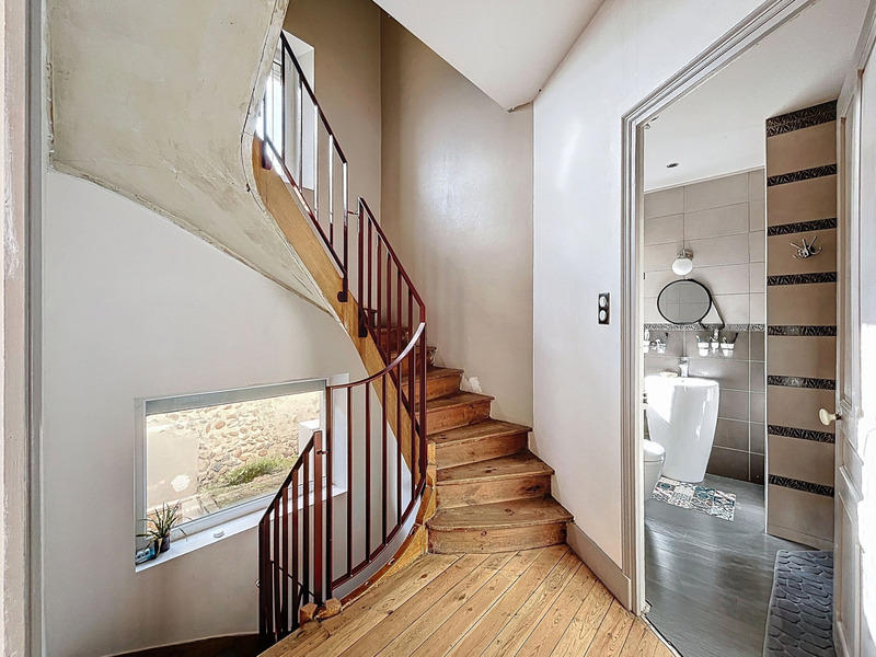 Maison de village - 157 m² - 8 pièces