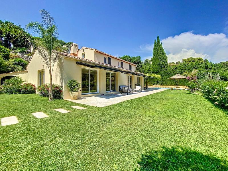 Villa - 185 m² - 7 pièces