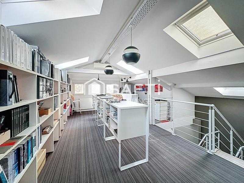 Local commercial - 147 m² - 5 pièces