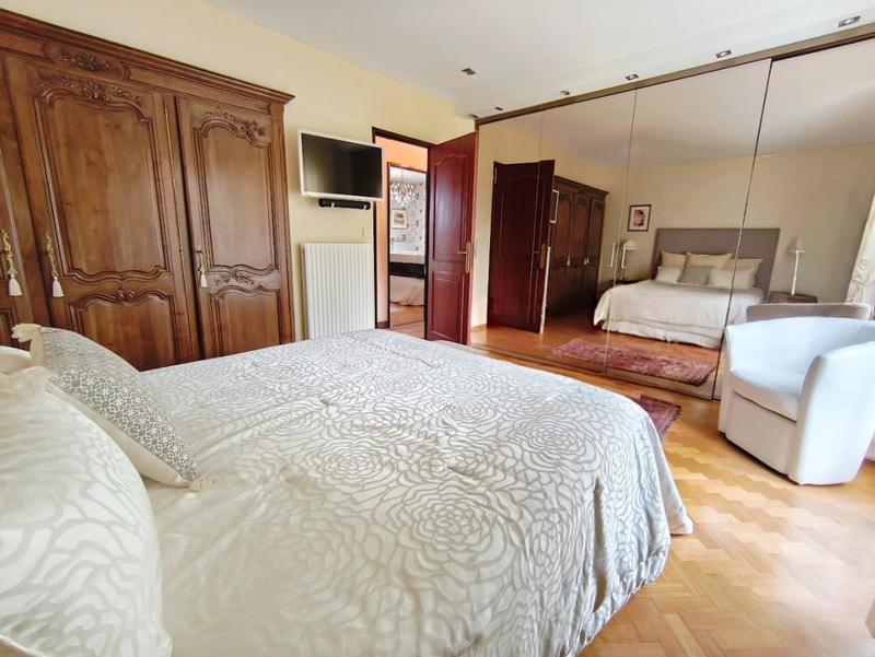 Maison - 177 m² - 7 pièces